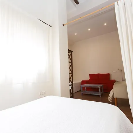 Deluxe Calle Corredera *